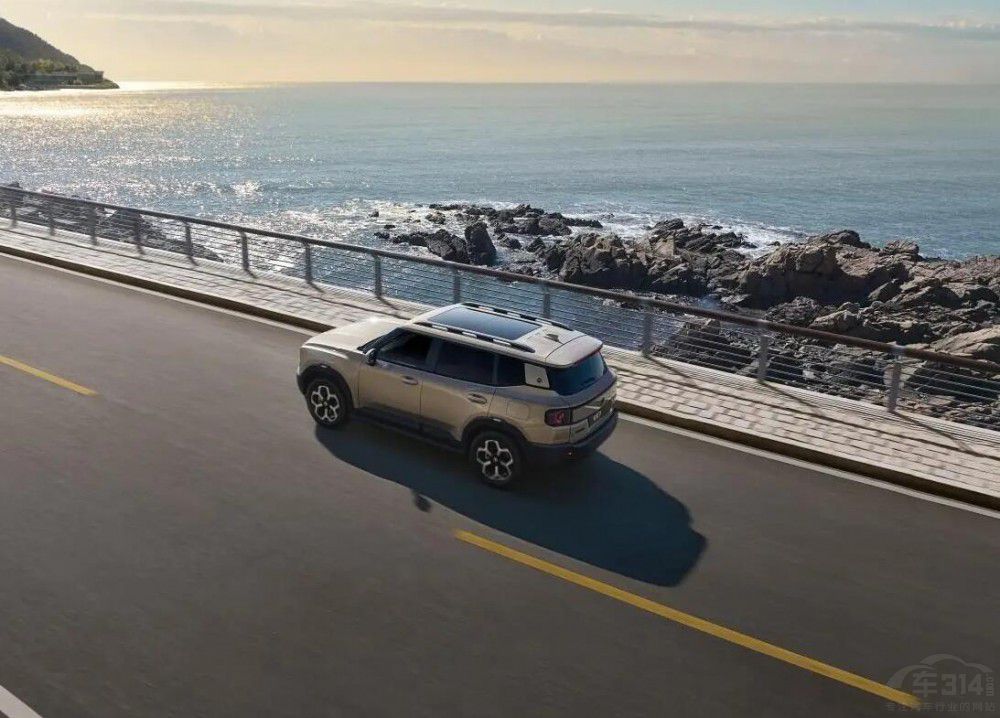 ���I����С�ɵ�ͨ��SUV���Ď׿��ֵ��