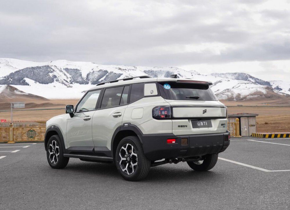 ����Ӳ���L(f��ng)��ĳ���SUV���@������e��