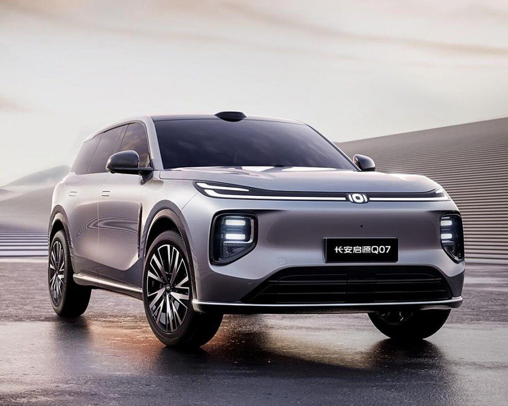 ��ŞSUV߀����30�f������͵��@�������