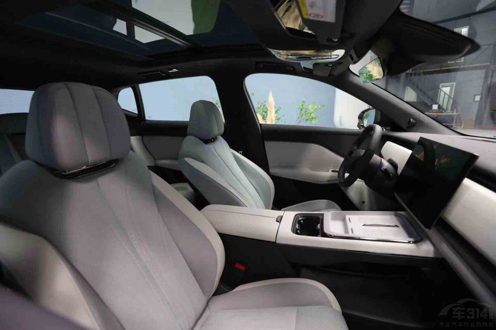 �@����늄�(d��ng)С܇��(y��u)��̫�ݣ��I����ٍ����