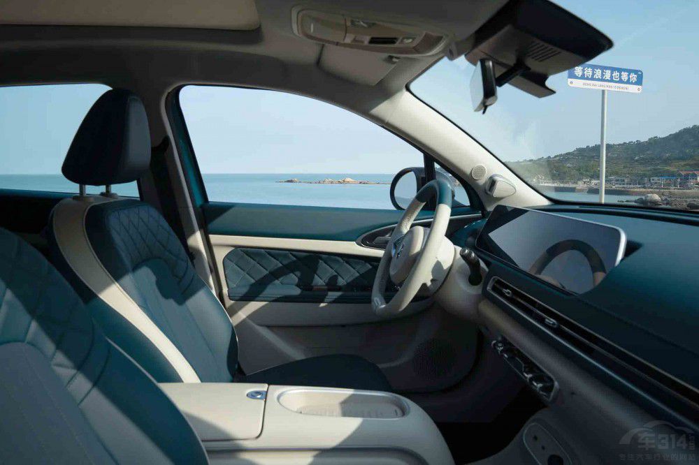 �@����늄�(d��ng)С܇��(y��u)��̫�����I����ٍ����