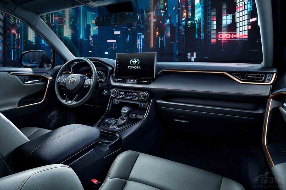 �@Щ���T܇�ʹ���2��ُ܇���ߺ�ֱ̫����