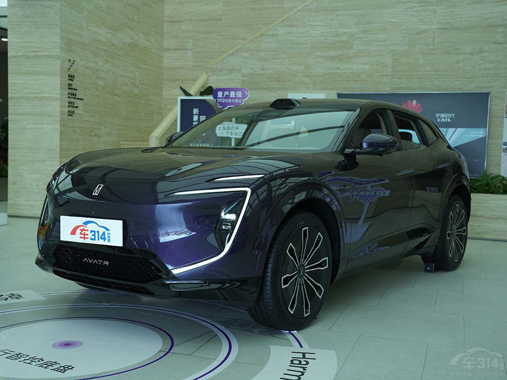 30�f(w��n)�A(y��)�� �����@�׿����µġ����󱭡�SUV