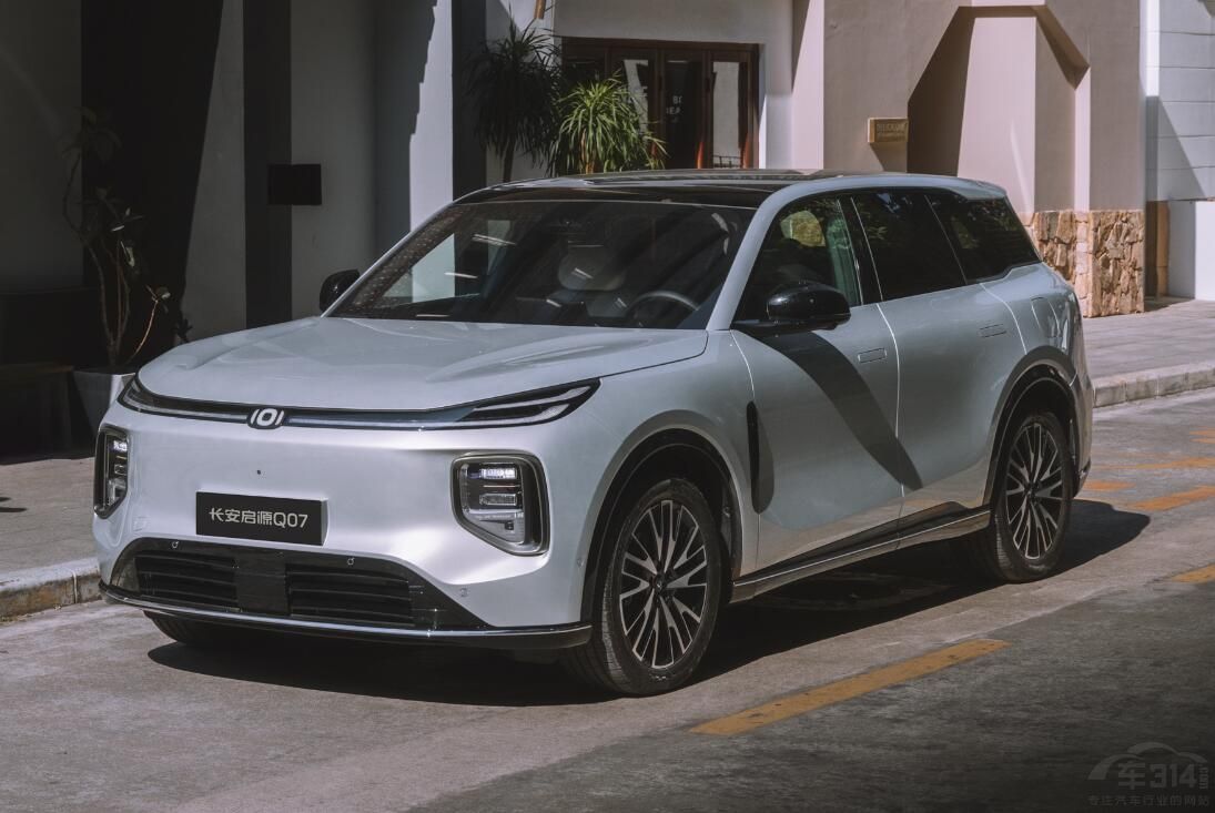 ���m�ֽ�(j��ng)��(j��)��15�fԪ���ԃr(ji��)��SUVֵ�ÿ��]