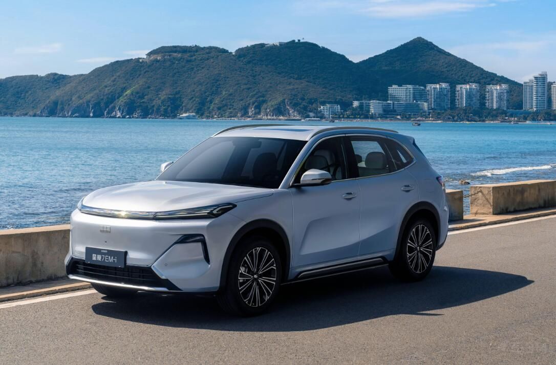 ���m�ֽ�(j��ng)��(j��)��15�fԪ���ԃr(ji��)��SUVֵ�ÿ��]