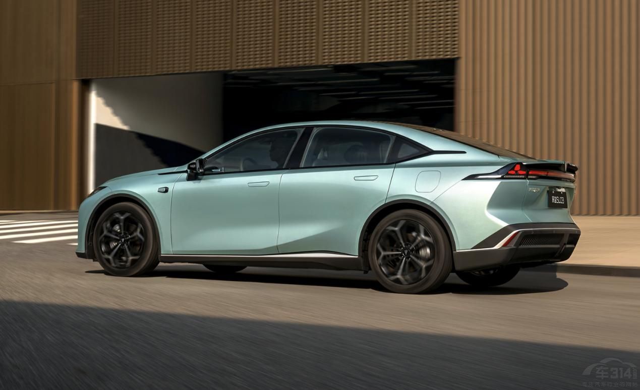 ���ɳɸ߶��Ј�(ch��ng)��һ�硱 С�i�N������ӛ���