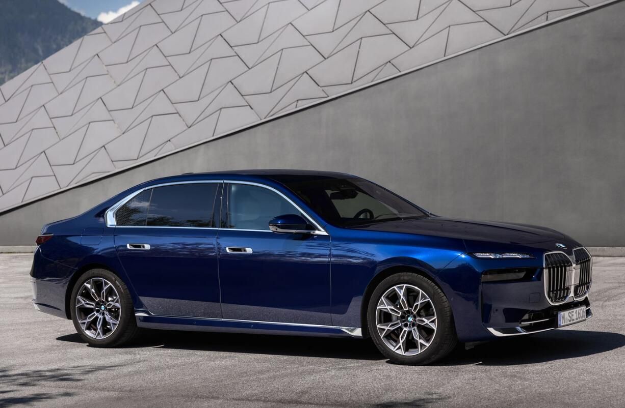 ȫ��λ�A�������S800��(du��)�Ȍ��R740Li