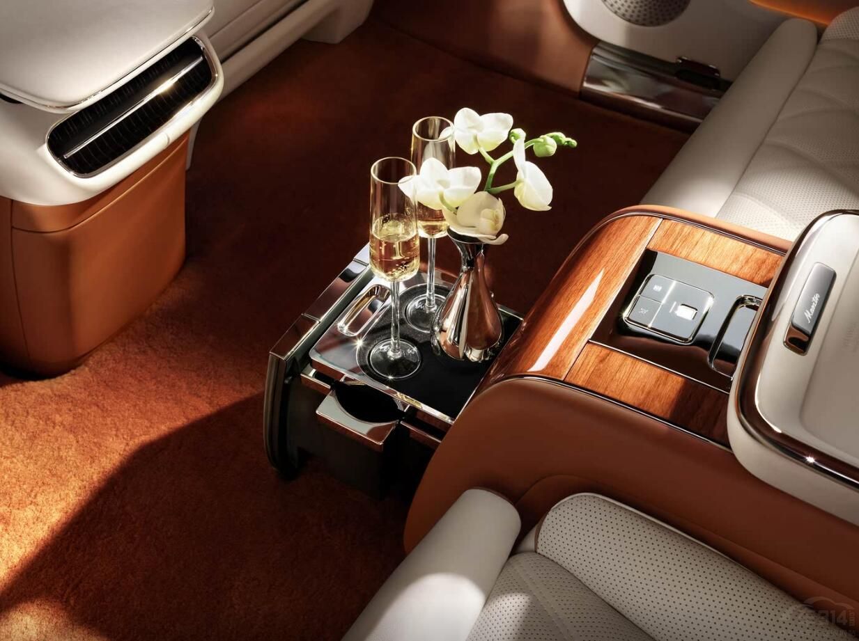 ȫ��λ�A�������S800��(du��)�Ȍ��R740Li