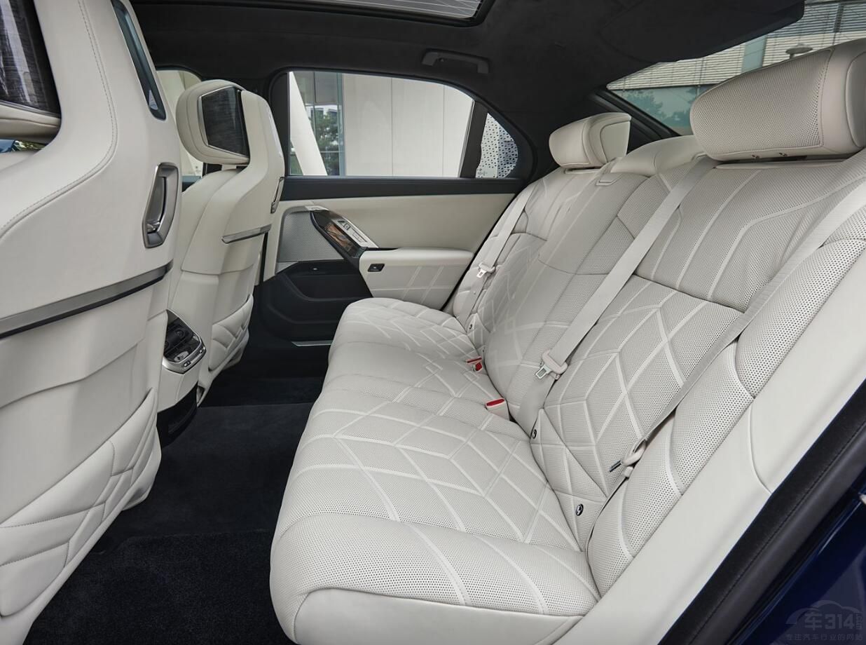 ȫ��λ�A�飡���S800��(du��)�Ȍ��R740Li