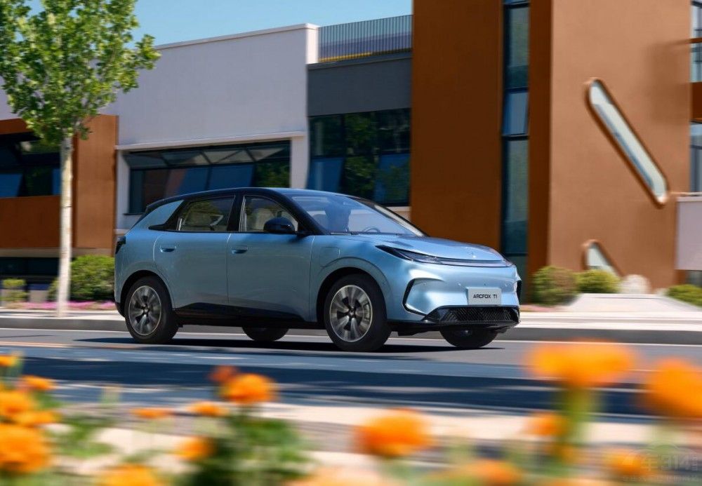 8�fԪ��ͨ���������O��T1�Ŀ�ֵ���I��