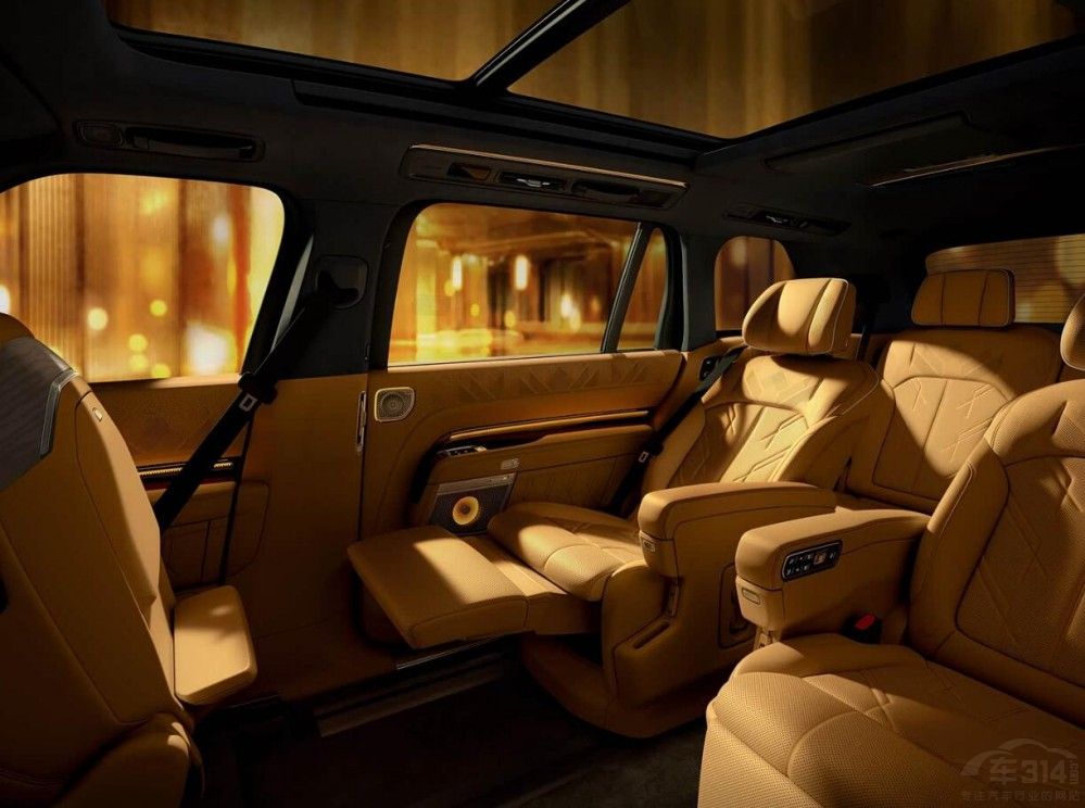 50�f����ŞSUV�°������O�9X�Ŀ�ֵ���I��