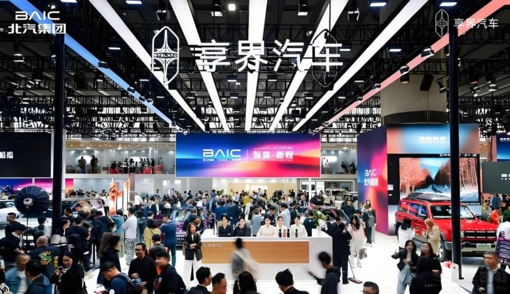 ����ȫ��Ӳ��SUV����ǰ�A���˱�����R��