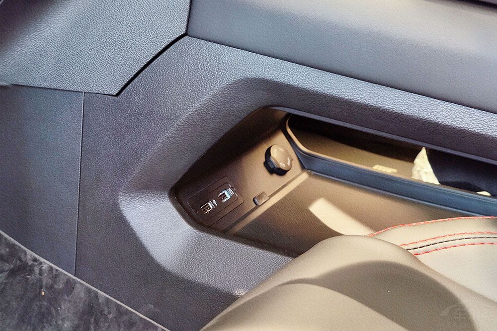 �ؑc�^(q��)��˼��׵���Ʒ�b �P������o�׷���