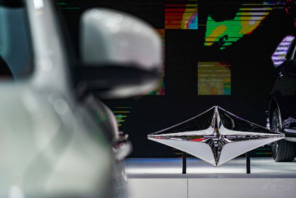 ��������X3��ʽ���� �����˼ҵ�5�f��SUV