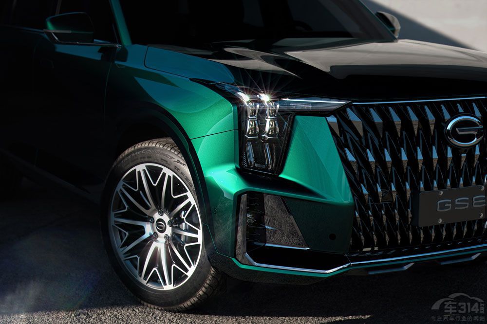 個個看點(diǎn)十足 盤點(diǎn)重慶車展五款重磅新車 個個看點(diǎn)十足 盤點(diǎn)重慶車展五款重磅新車