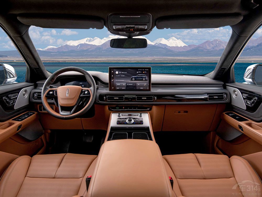 個個看點(diǎn)十足 盤點(diǎn)重慶車展五款重磅新車 個個看點(diǎn)十足 盤點(diǎn)重慶車展五款重磅新車