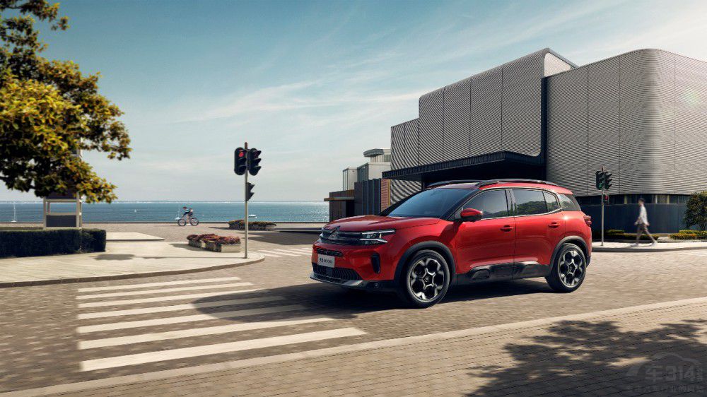 ����BEYOND�y80���Խ�������ذ����u��