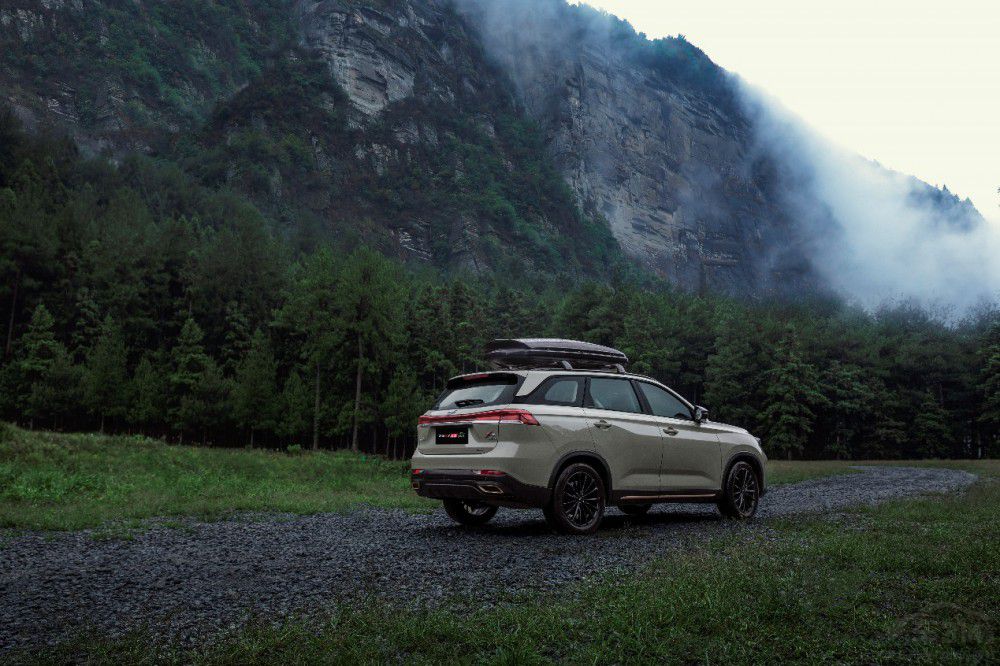 機甲綠車身顏值高 歐尚X7PLUS樂游版上市 機甲綠車身顏值高 歐尚X7PLUS樂游版上市