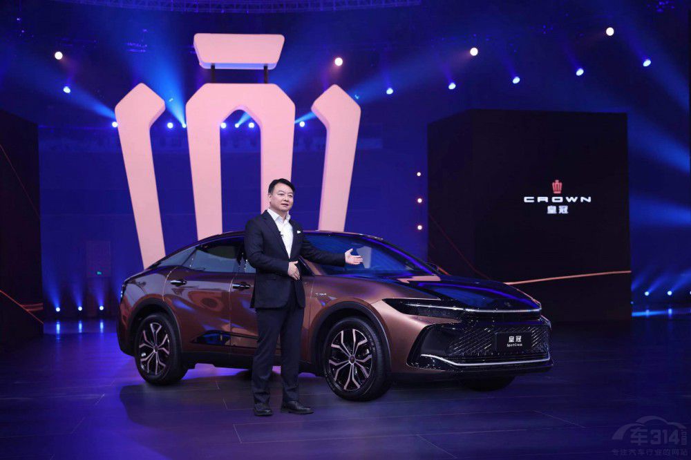 67年匠心傳承 一汽豐田2022皇冠品牌發(fā)布 67年匠心傳承 一汽豐田2022皇冠品牌發(fā)布