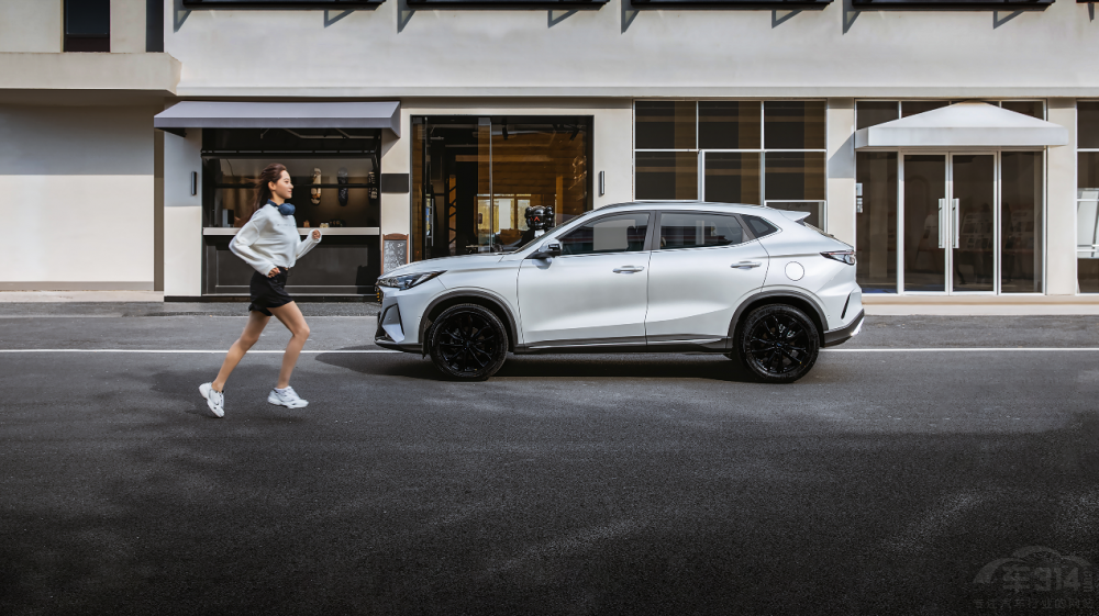 �W��X5 PLUS���� �a(ch��n)Ʒ�����r(ji��)�����p�@ϲ