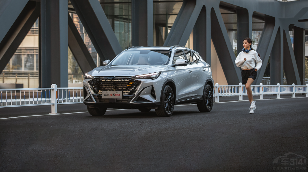 �W��X5 PLUS���� �a(ch��n)Ʒ�����r(ji��)�����p�@ϲ