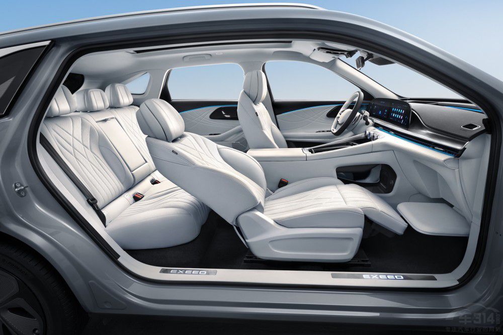 “智慧輕奢旗艦SUV”星途瑤光正式開啟預(yù)售 “智慧輕奢旗艦SUV”星途瑤光正式開啟預(yù)售