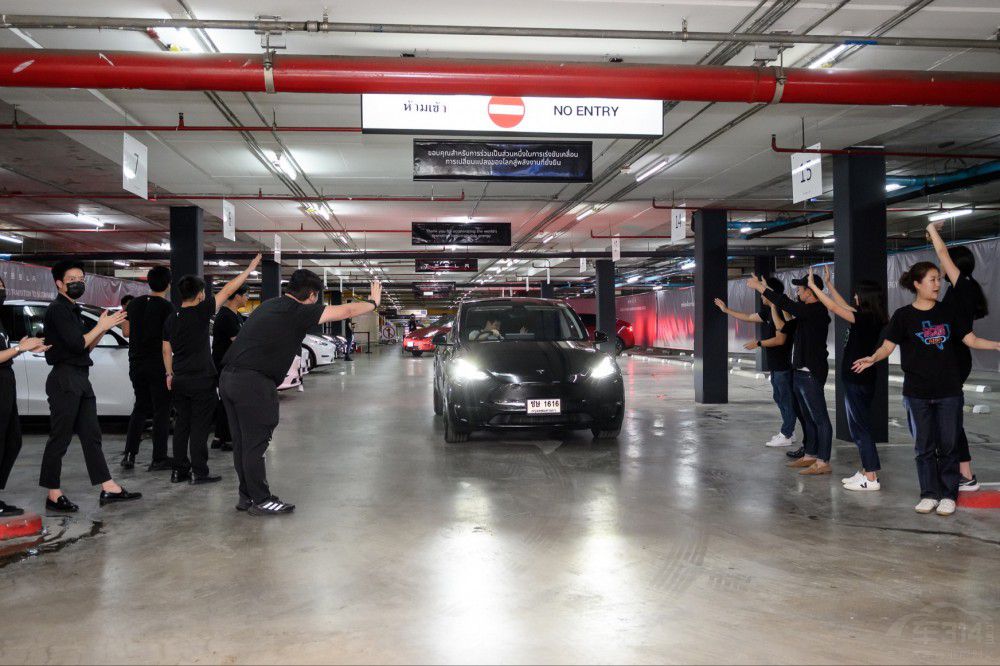 ��˹�������� Model S Plaid�ս��r�����