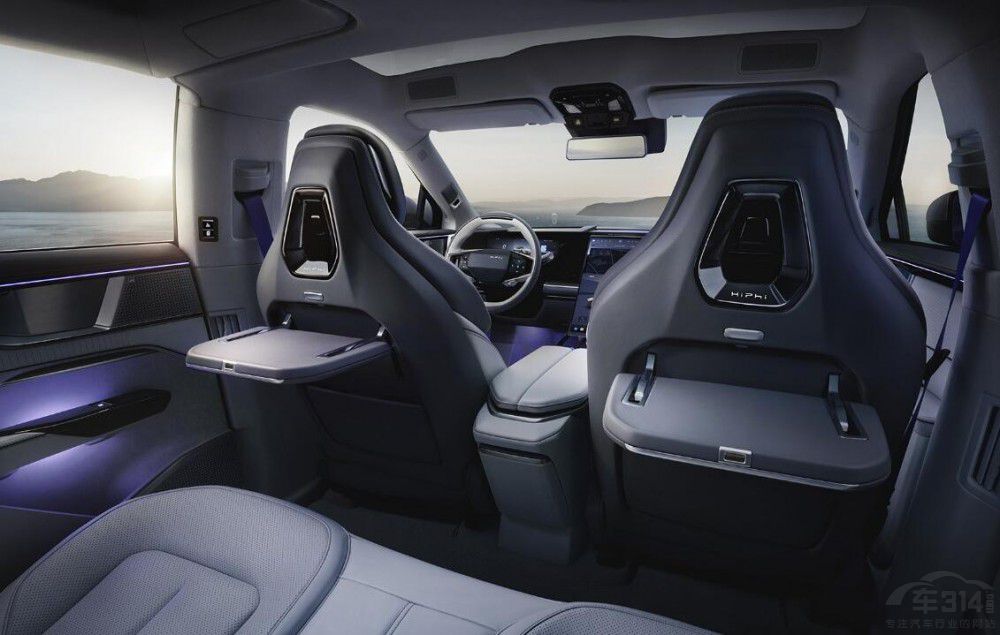 7���T��܇�N�ݣ�������һ�����\��Ѫ�}��