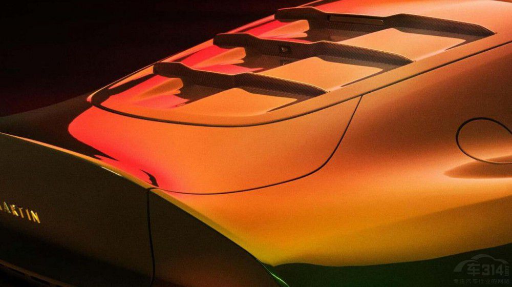 ��˹�D�R��Valour���͏�(f��)�� ���O�����