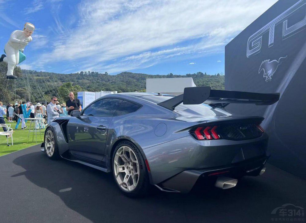 30�f��Ԫ��Ұ�R��һ�v�ܺϷ���·��ِ܇