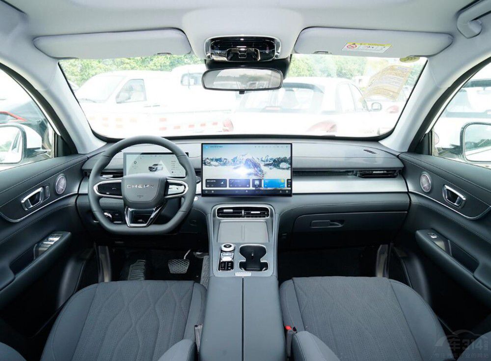 ������8 PLUS�I�Ŀ���һ����λ �㶮��