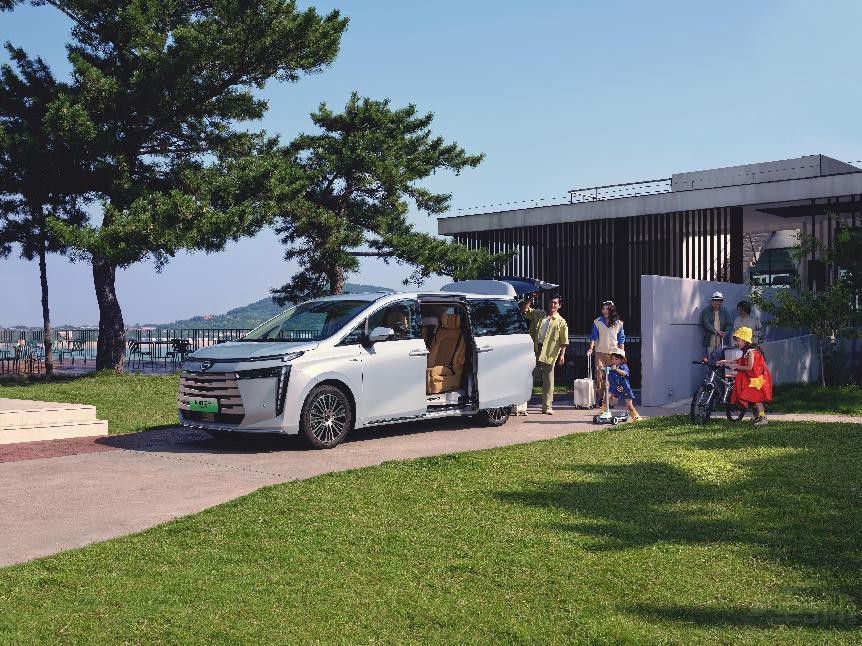 ������ƽ��������E8+ �ۃr 23.28�fԪ����