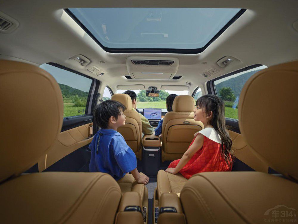 ������ƽ��������E8+ �ۃr 23.28�fԪ��