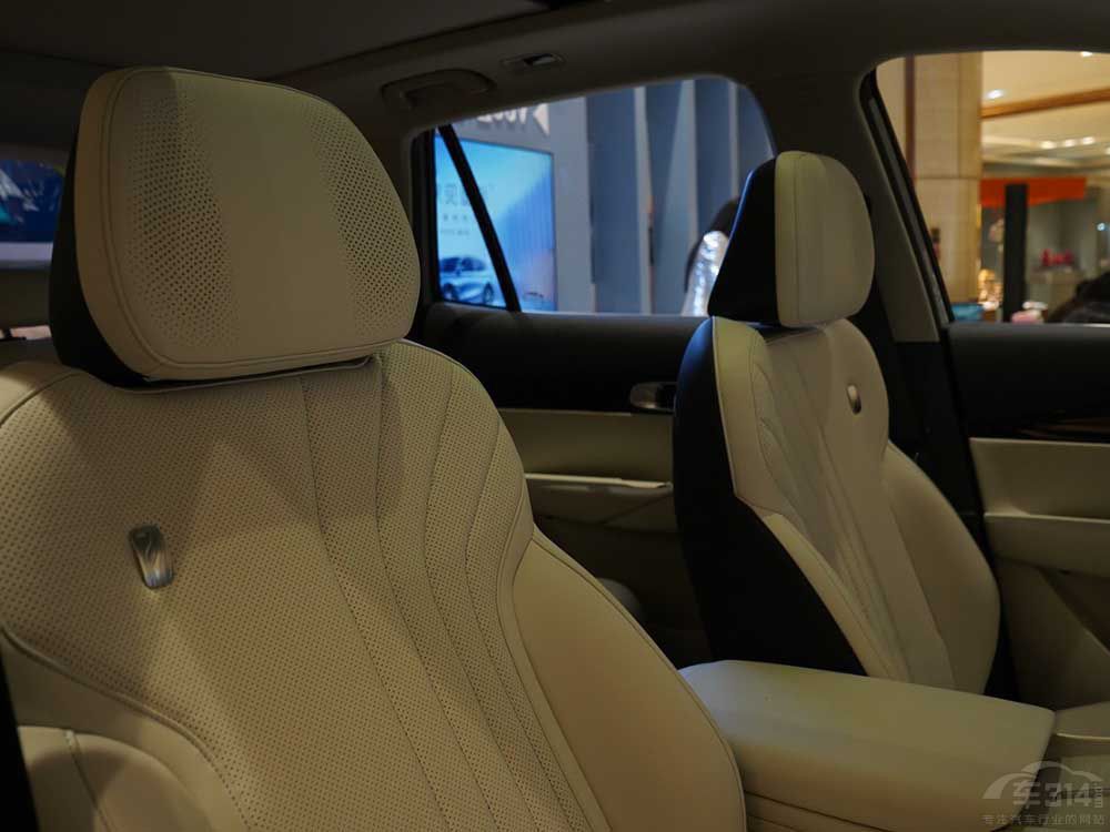 �P�c10�f�������ԡ�SUV܇�ͣ���(bi��o)�䡰����ﵡ���