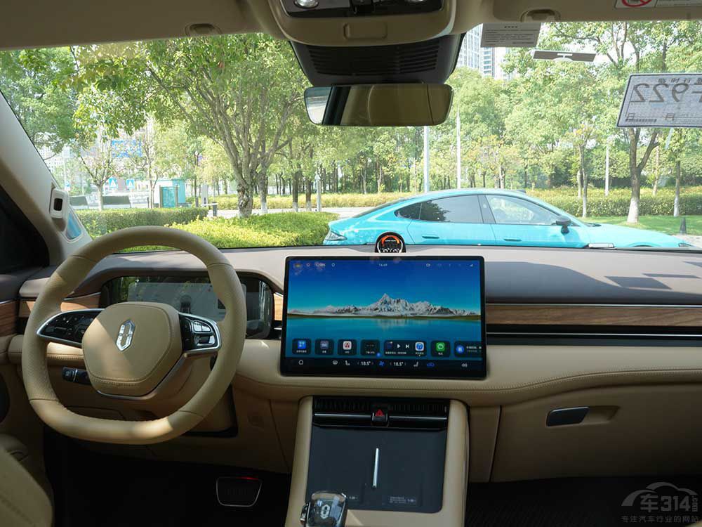 ��؛���ԏ���SUV���𼼁����]���Y܇ɶ��