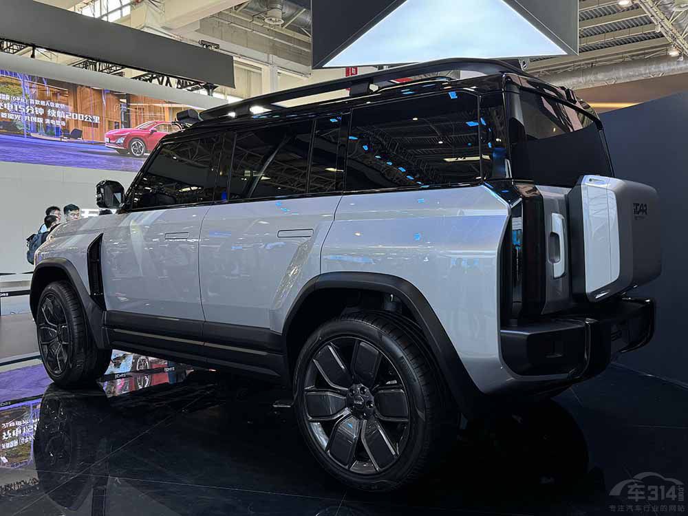 �P�c10�f�������ԡ�SUV܇�ͣ���(bi��o)�䡰����ﵡ���