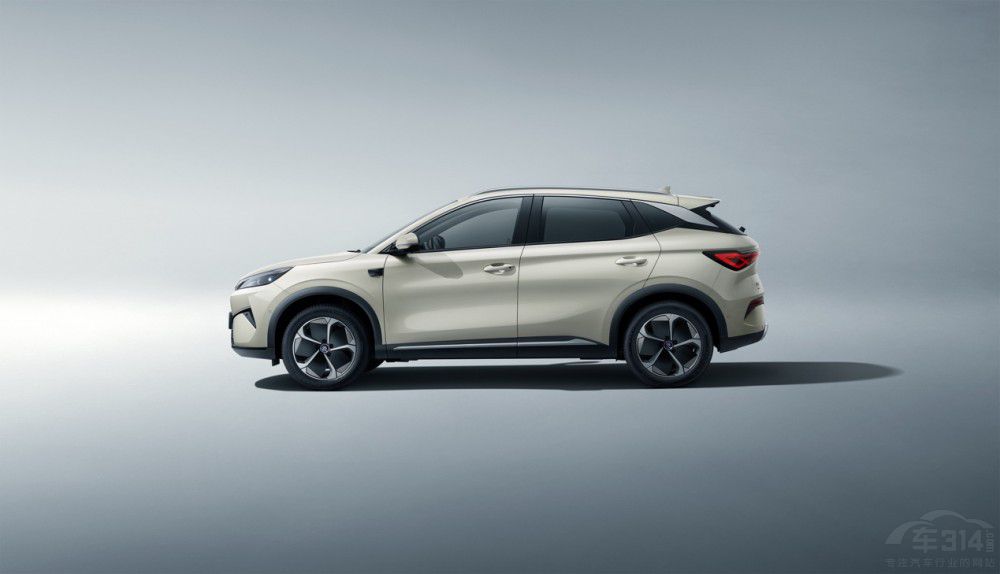 第二代元PLUS智駕版11.58萬元起震撼上市 第二代元PLUS智駕版11.58萬元起震撼上市