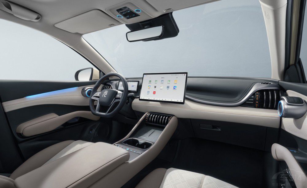 第二代元PLUS智駕版11.58萬元起震撼上市 第二代元PLUS智駕版11.58萬元起震撼上市