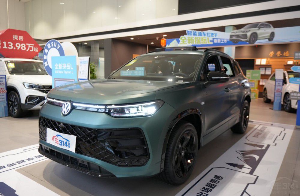 �@�׿����µ�SUV܇�����_�����󏊷�������