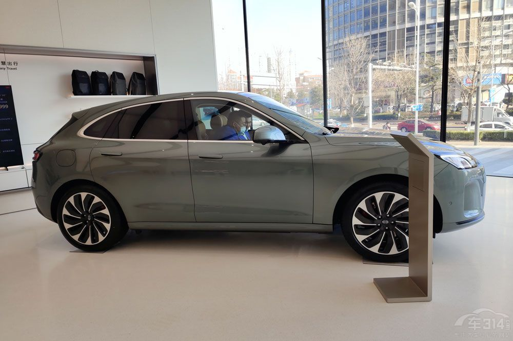 ����f����M5�������ܽo������푆�犣�