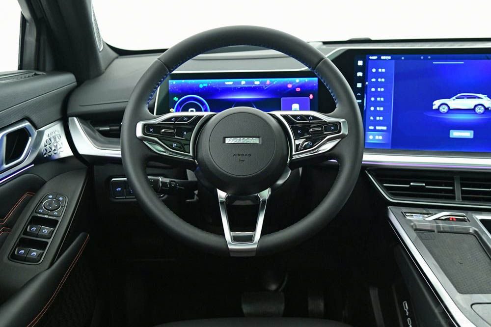 15�f�ԃ�(n��i)����SUV�P�c(di��n)��UNI-T����һ�I