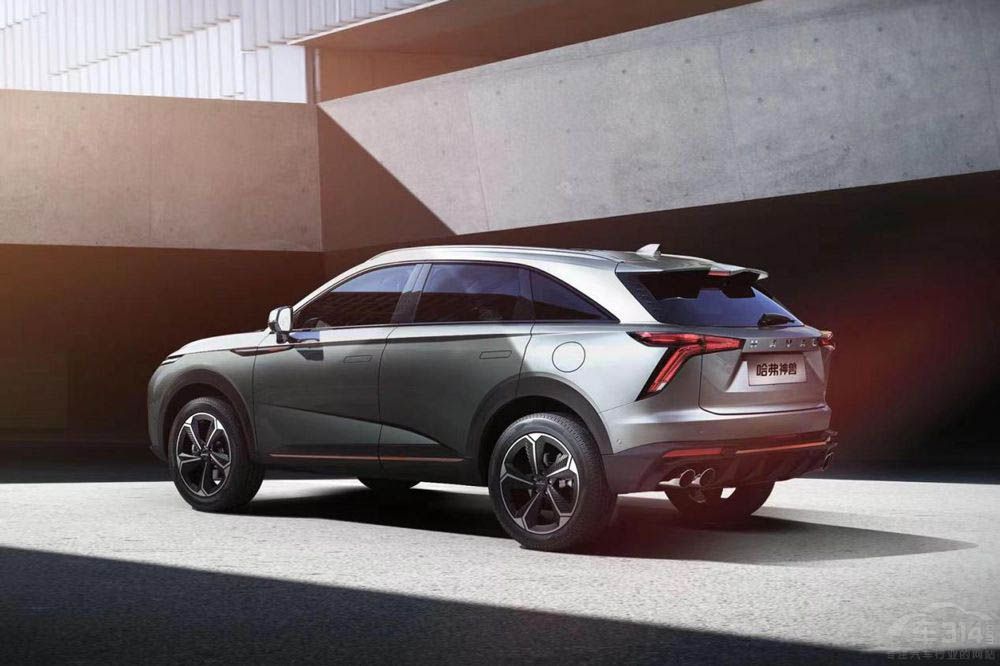 15�f�ԃ�(n��i)����SUV�P�c(di��n)��UNI-T����һ�I