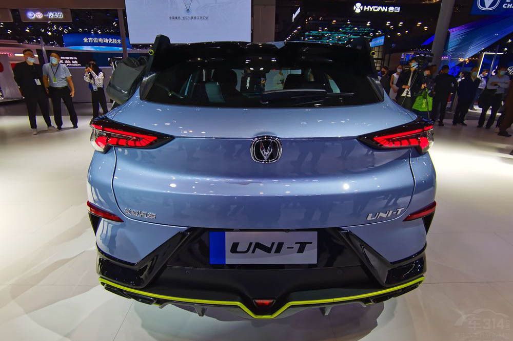 15�f�ԃ�(n��i)����SUV�P�c(di��n)��UNI-T����һ�I