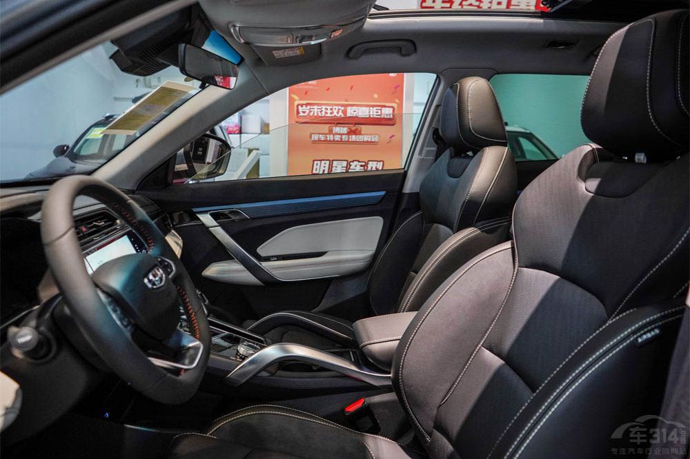 15�f�ԃ�(n��i)����SUV�P�c(di��n)��UNI-T����һ�I