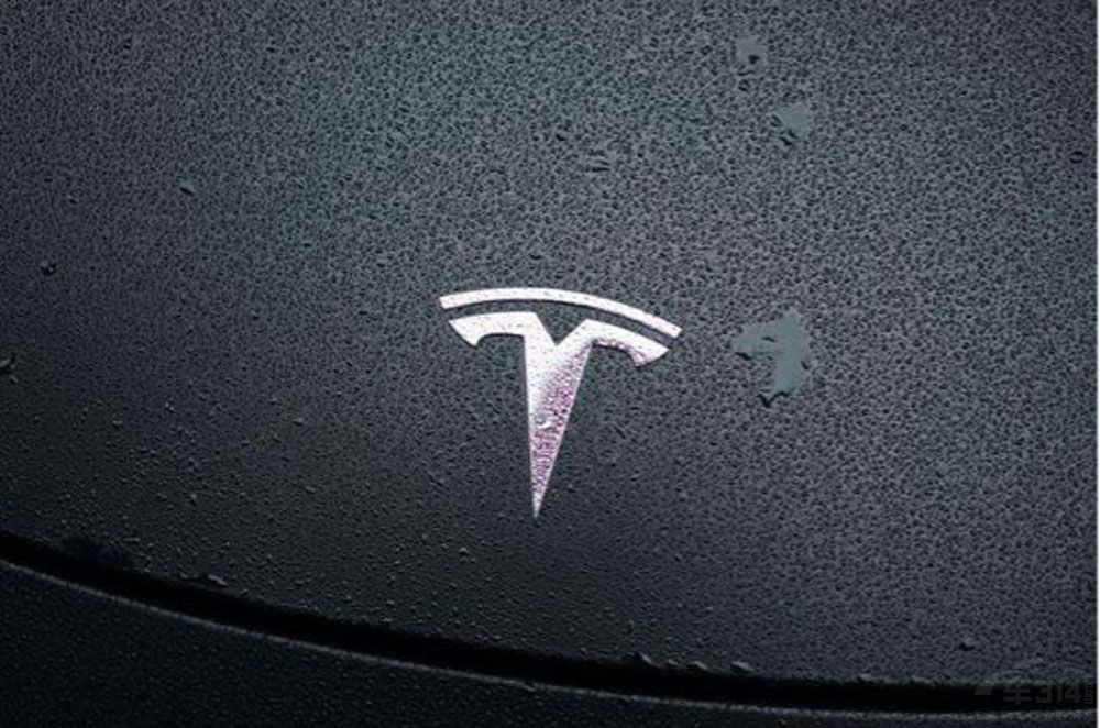 ��˹���I(l��ng)���Ї�(gu��)�Ј�(ch��ng) ����Ʒ��߀�ЙC(j��)��(hu��)��