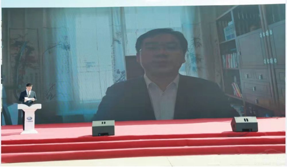 �Ї�(gu��)һ���M(j��n)���ڹ�˾����209�v��Š���܇(ch��)