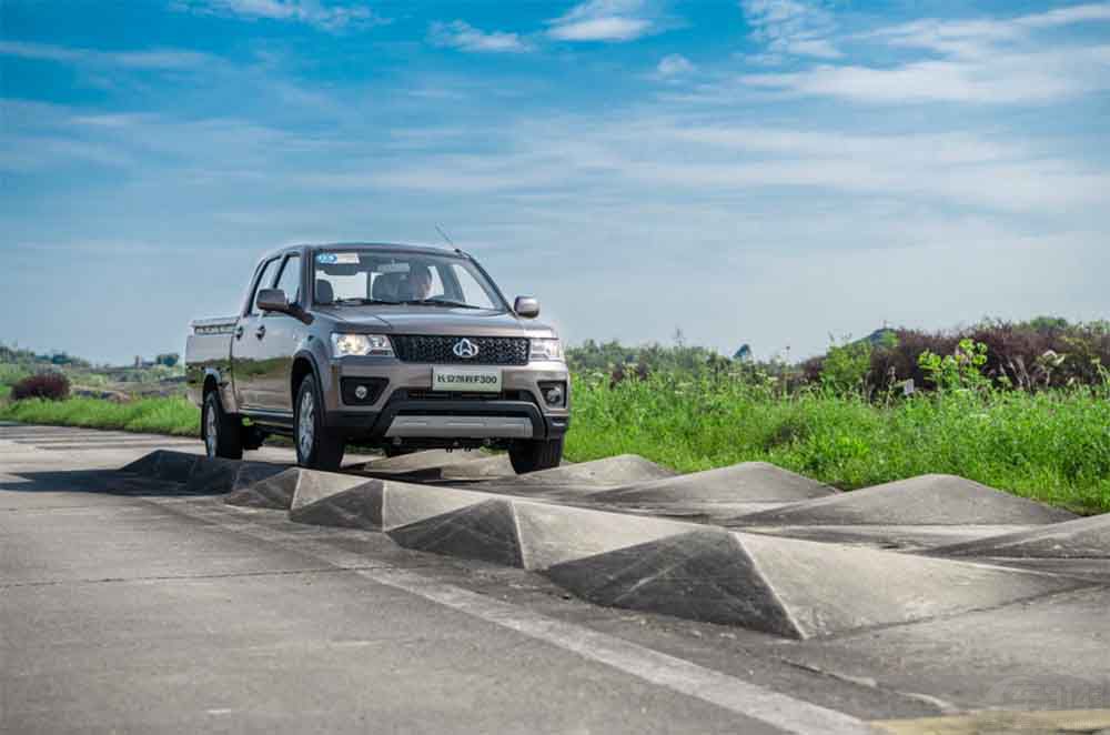 �ۃr(ji��)6.09-6.39�fԪ�L���P��F300�S��(j��)����