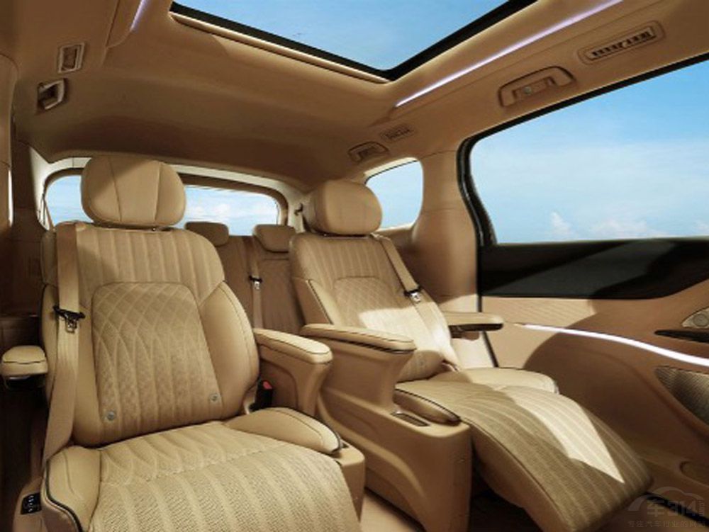 高層上線夢(mèng)想家發(fā)布會(huì) 嵐圖汽車涅槃重生 高層上線夢(mèng)想家發(fā)布會(huì) 嵐圖汽車涅槃重生