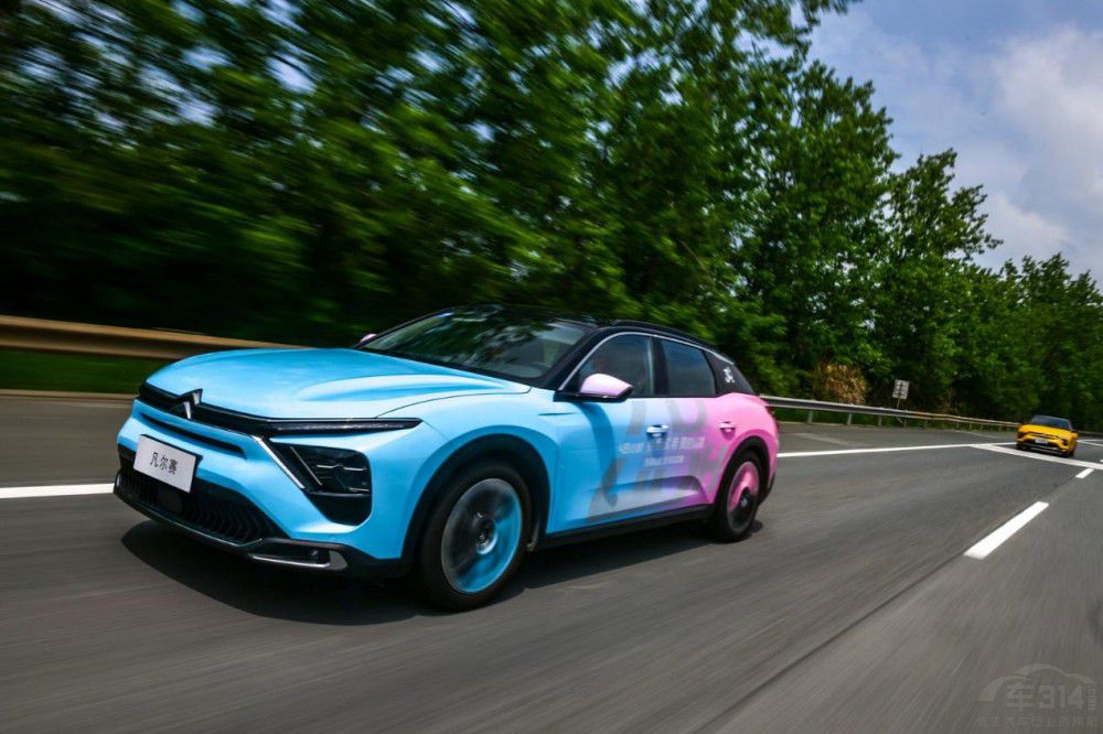 ��Ԓѩ�F����܇�� 320�f��(sh��)�ֱ���Ĺ�����