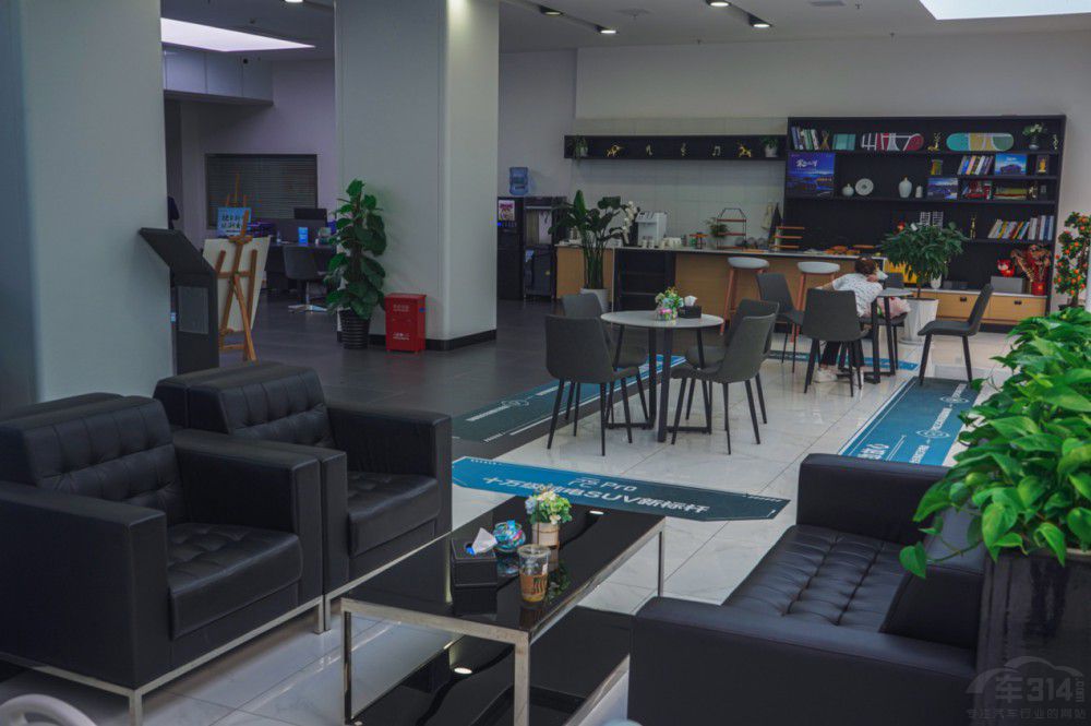 �ȁ�����܇�����W(w��ng)���Є�(d��ng)�`�п͑����ϣ�